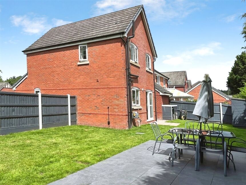 3 bedroom Detached House for sale