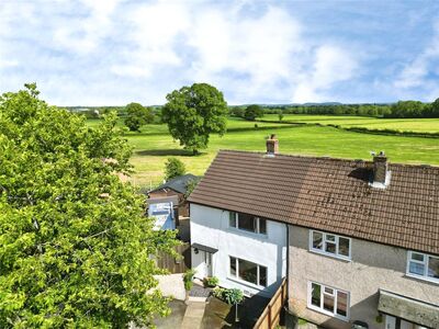 2 bedroom End Terrace House for sale
