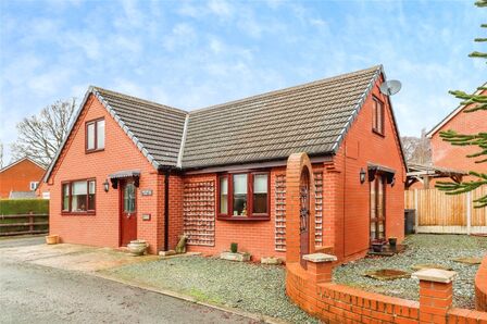 2 bedroom Detached House for sale