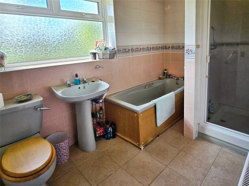Bath / Shower Room