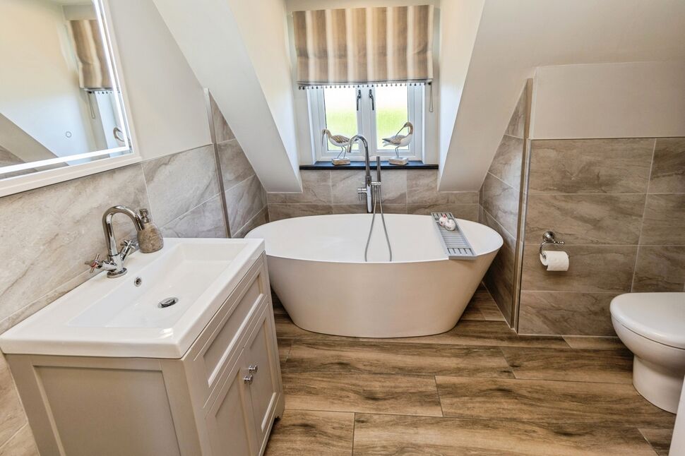 Bath / Shower Room