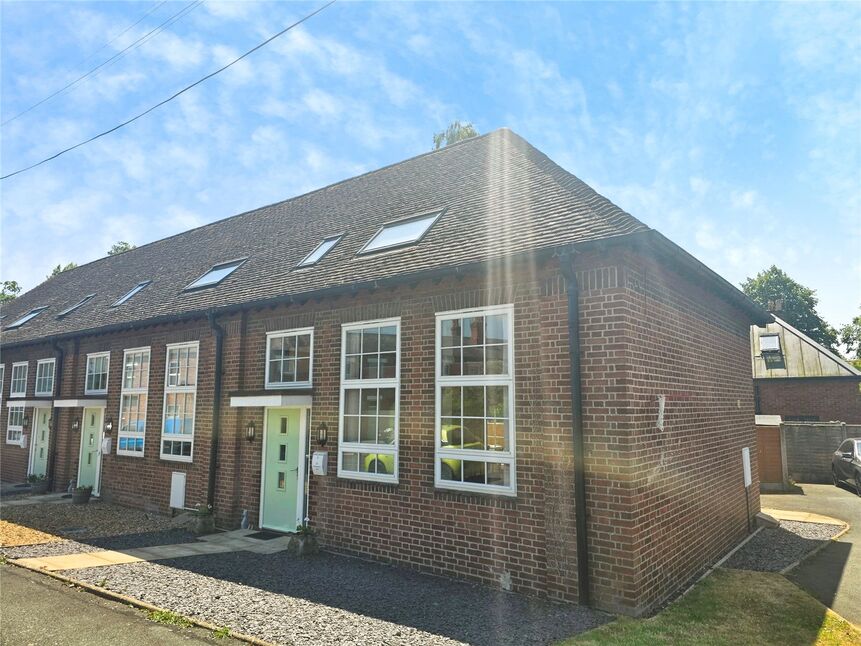 Main image of 2 bedroom End Terrace House for sale, Park Avenue, Oswestry, Shropshire, SY11