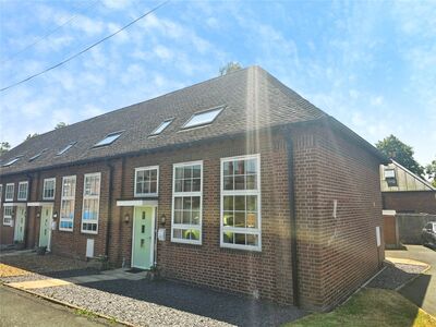 2 bedroom End Terrace House for sale