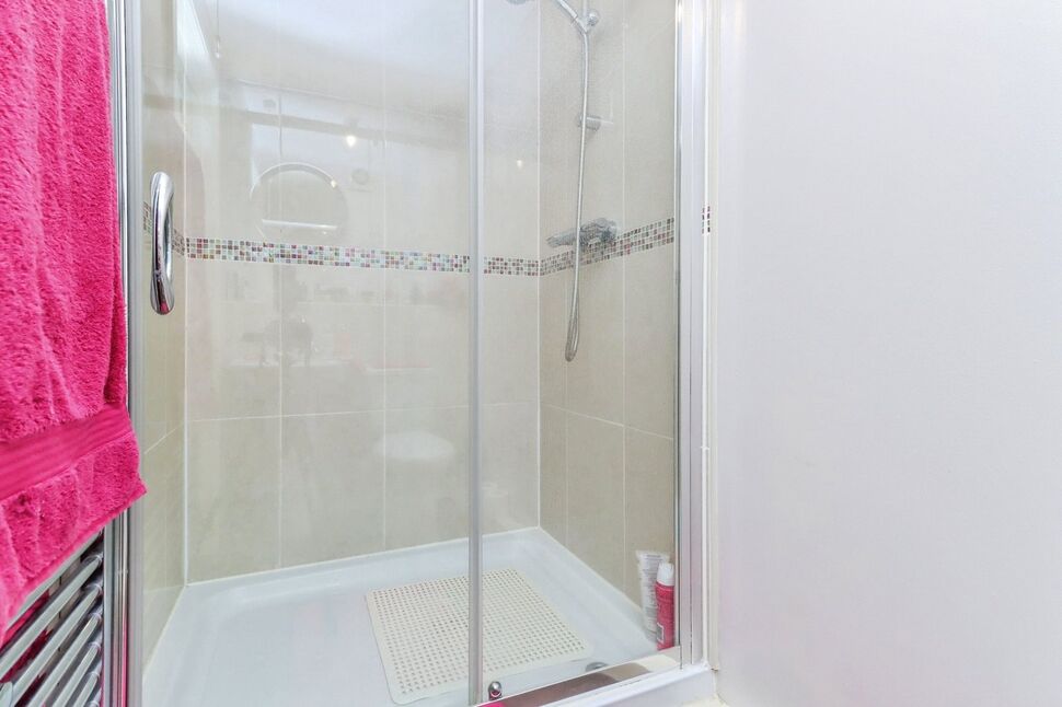 En-Suite 2