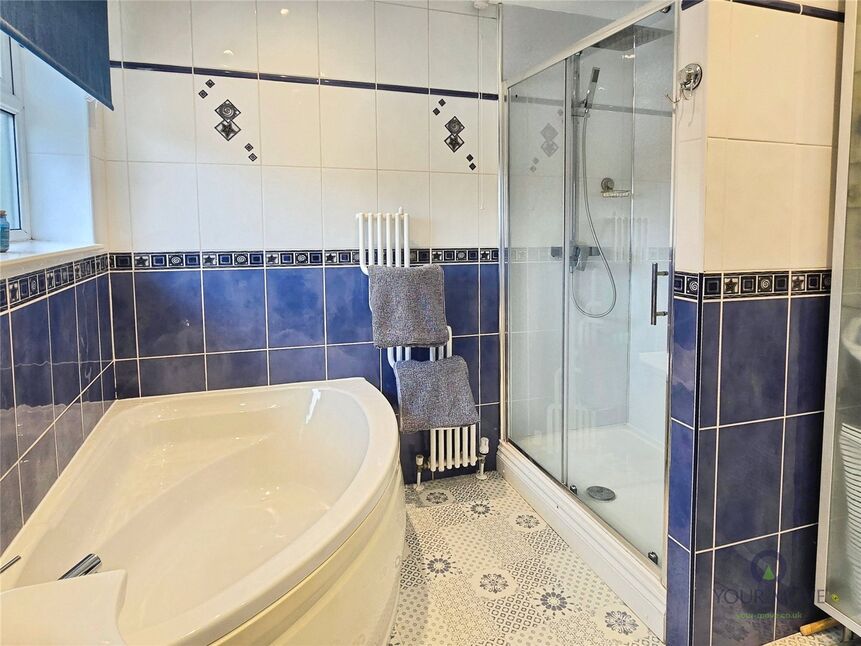 Bath / Shower Room