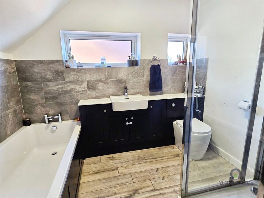 Bath / Shower Room