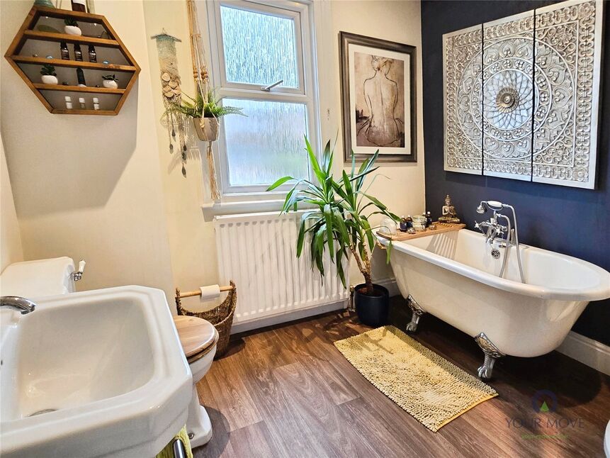 Bath / Shower Room