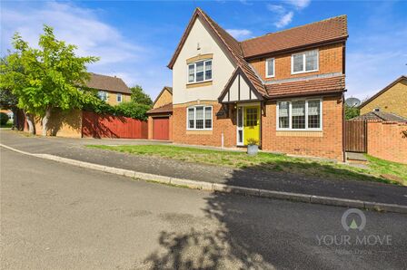4 bedroom Detached House to rent