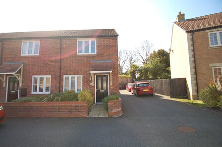 End Terrace House to rent