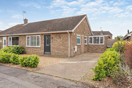 2 bedroom Semi Detached Bungalow to rent