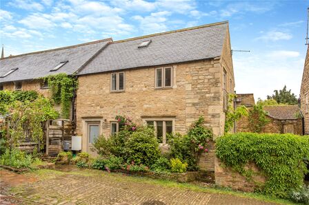 2 bedroom Semi Detached House to rent