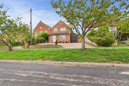 Main Street, 3 bedroom Detached House for sale, £500,000