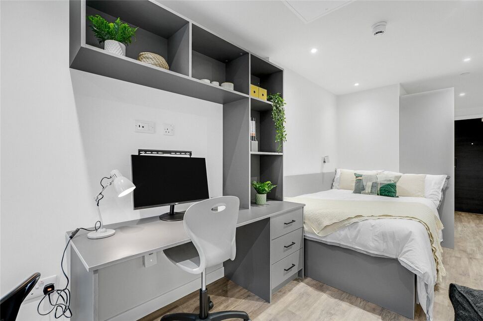 Main image of 1 bedroom Flat to rent, College Street, Northampton, West Northamptonshire, NN1