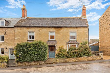Stoke Hill, 5 bedroom Detached House to rent, &pound;3,200 pcm
