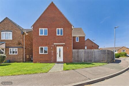 4 bedroom End Terrace House to rent