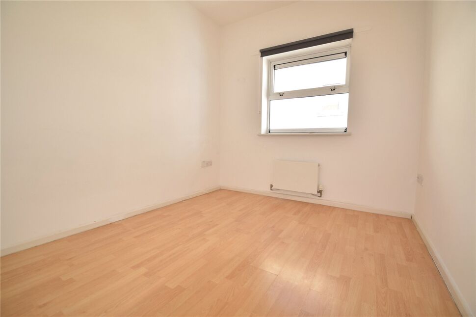 Main image of 1 bedroom  Flat to rent, Bilbury Street, Plymouth, Devon, PL4