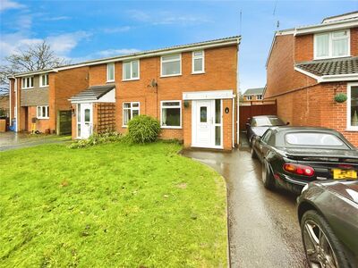 Levington Close, 2 bedroom Semi Detached House to rent, £950 pcm