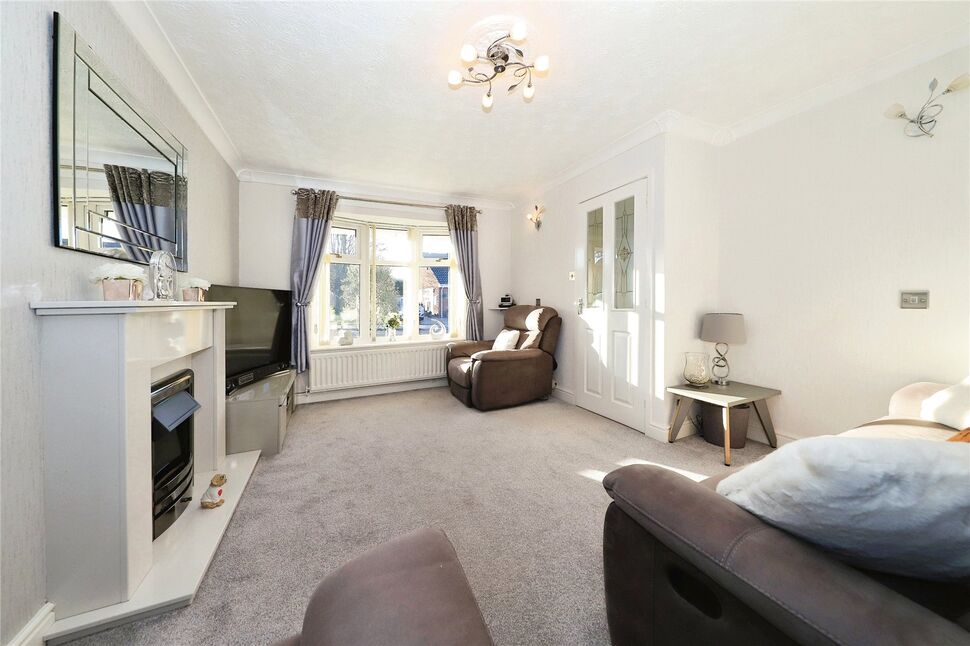 3 bedroom Detached House for sale, Shackleton Drive, Perton