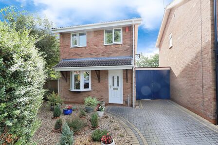 St. Andrews Drive, 3 bedroom Link Detached House for sale, £270,000