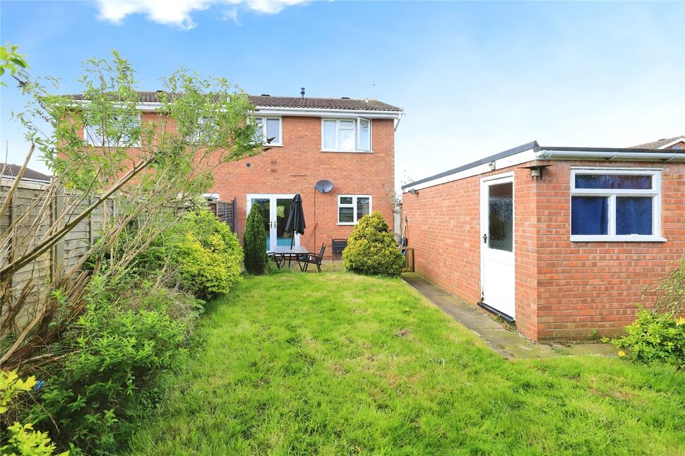 1 bedroom Semi Detached Flat for sale, Worcester Grove, Perton, WV6 £