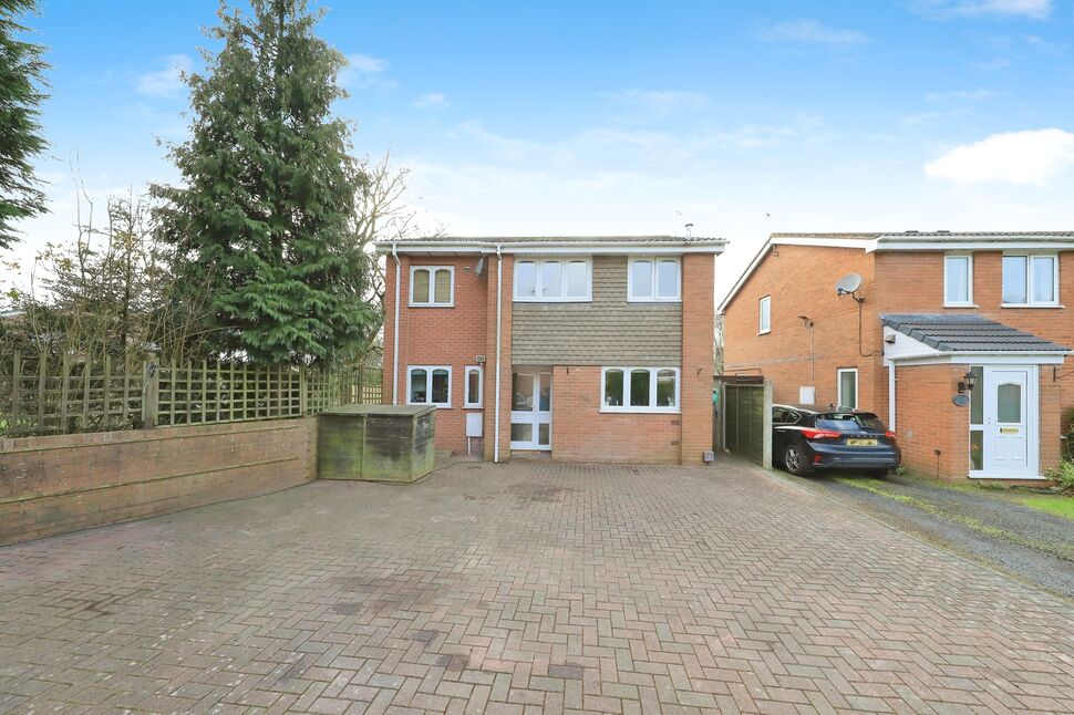Main image of 4 bedroom Detached House for sale, Levington Close, Perton Wolverhampton, Staffordshire, WV6