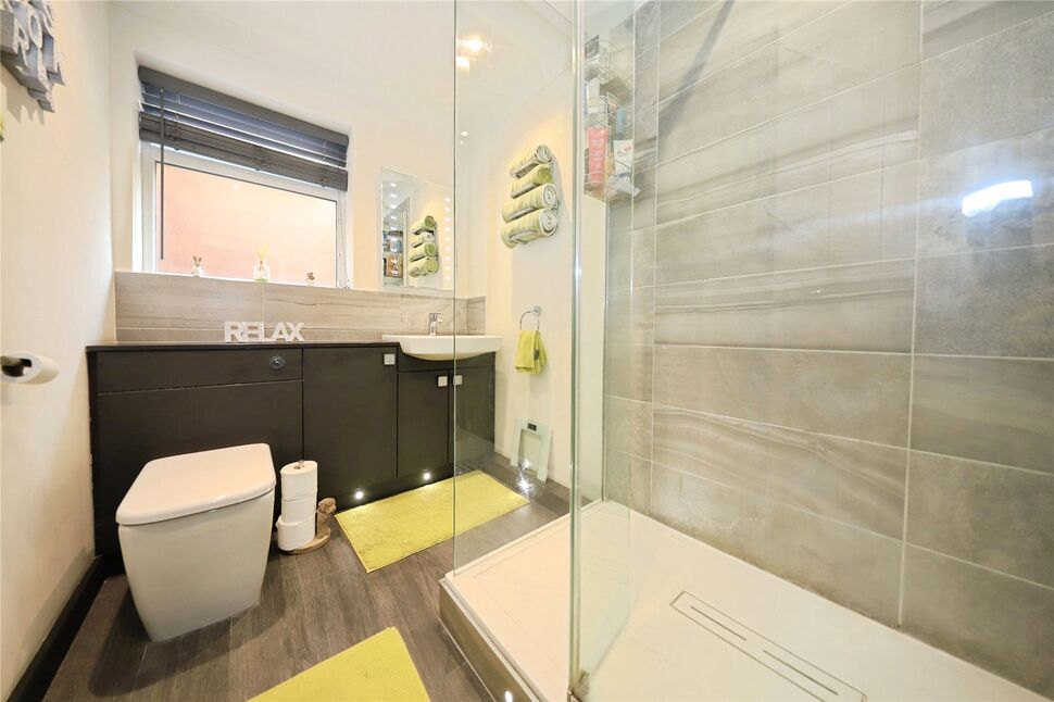 Shower Room WC