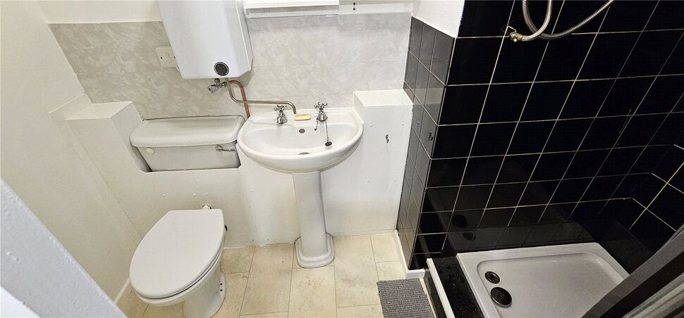 Shower Room WC