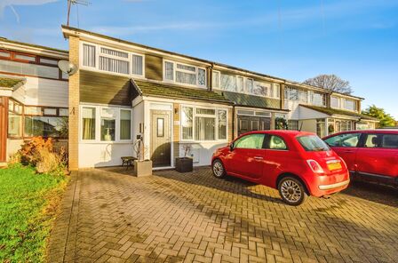 The Square, 3 bedroom Semi Detached House for sale, £300,000