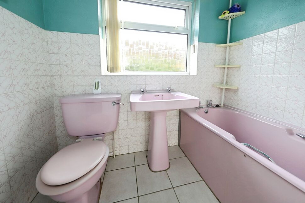 Bathroom / WC