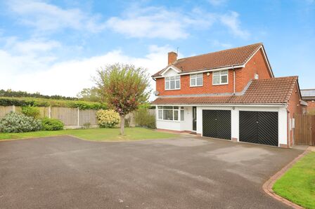 Meadow Croft, 4 bedroom Detached House for sale, £475,000