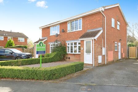 Canterbury Drive, 1 bedroom  Flat for sale, £120,000