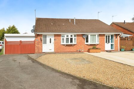 Kelso Gardens, 2 bedroom Semi Detached Bungalow for sale, £235,000
