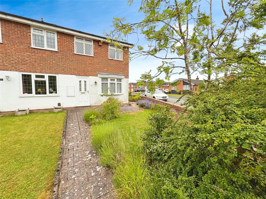 2 bedroom Semi Detached House to rent
