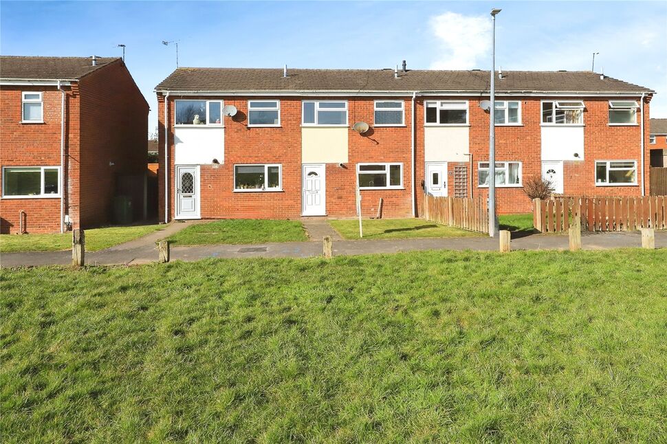 2 bedroom Mid Terrace House to rent
