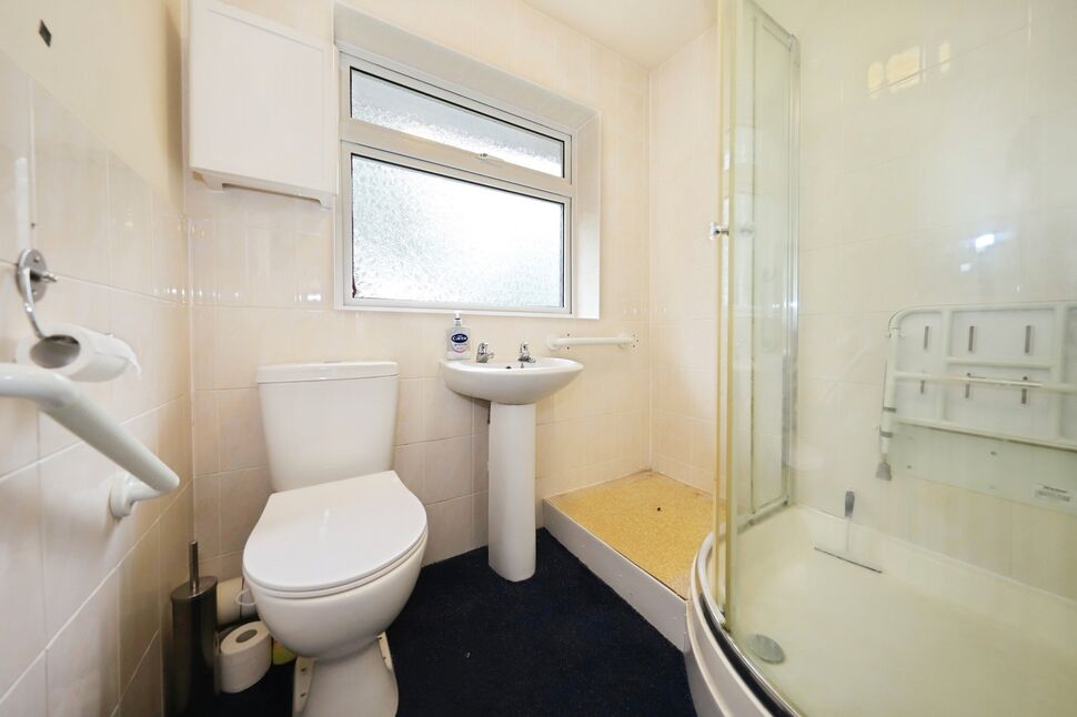 Shower Room WC
