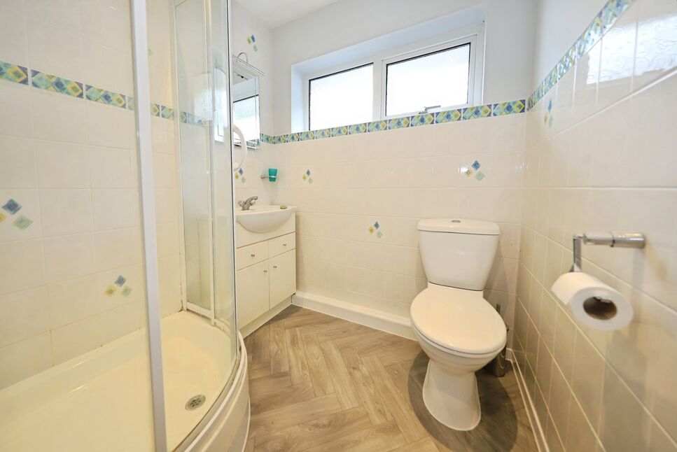 Shower Room WC