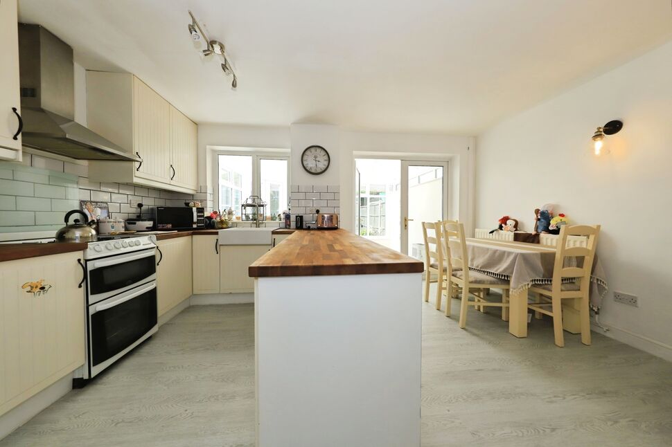 Kitchen / Diner