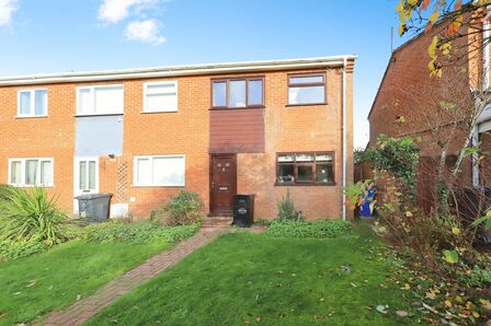 2 bedroom End Terrace House for sale