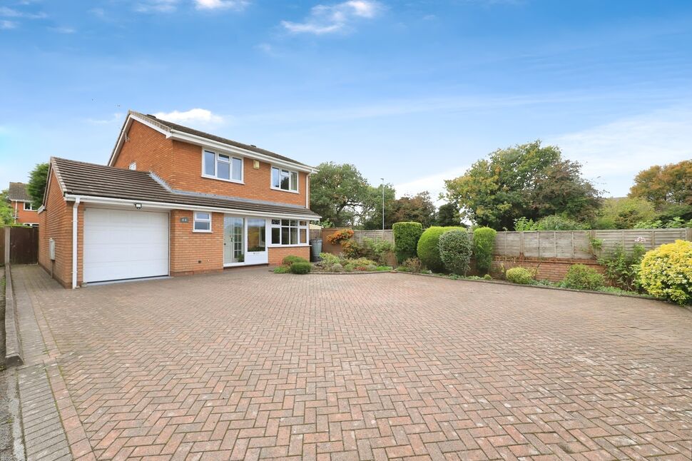 Main image of 4 bedroom Detached House for sale, Wren Avenue, Perton Wolverhampton, Staffordshire, WV6