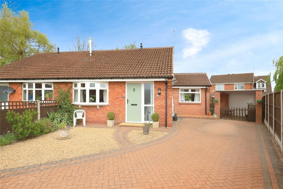 Main image of 2 bedroom Semi Detached Bungalow for sale, Kelso Gardens, Perton Wolverhampton, Staffordshire, WV6