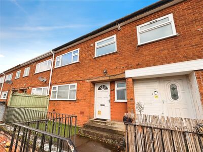 3 bedroom  Flat to rent