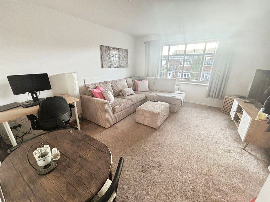 Lounge / Dining Room