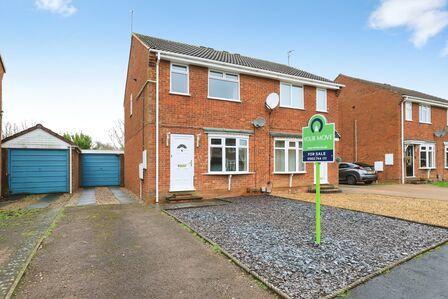 Franklyn Close, 3 bedroom Semi Detached House for sale, &pound;235,000