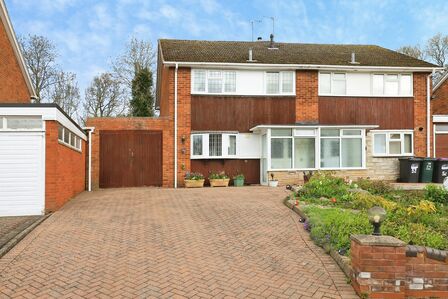 Woodland Close, 3 bedroom Semi Detached House for sale, &pound;300,000