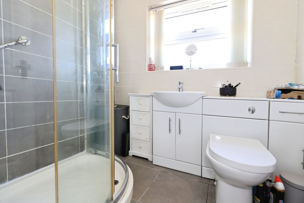 Shower Room WC