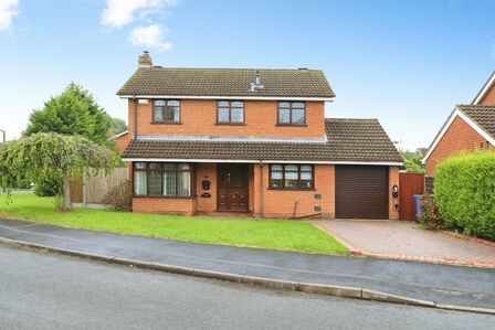 Turnham Green, 3 bedroom Detached House for sale, &pound;375,000