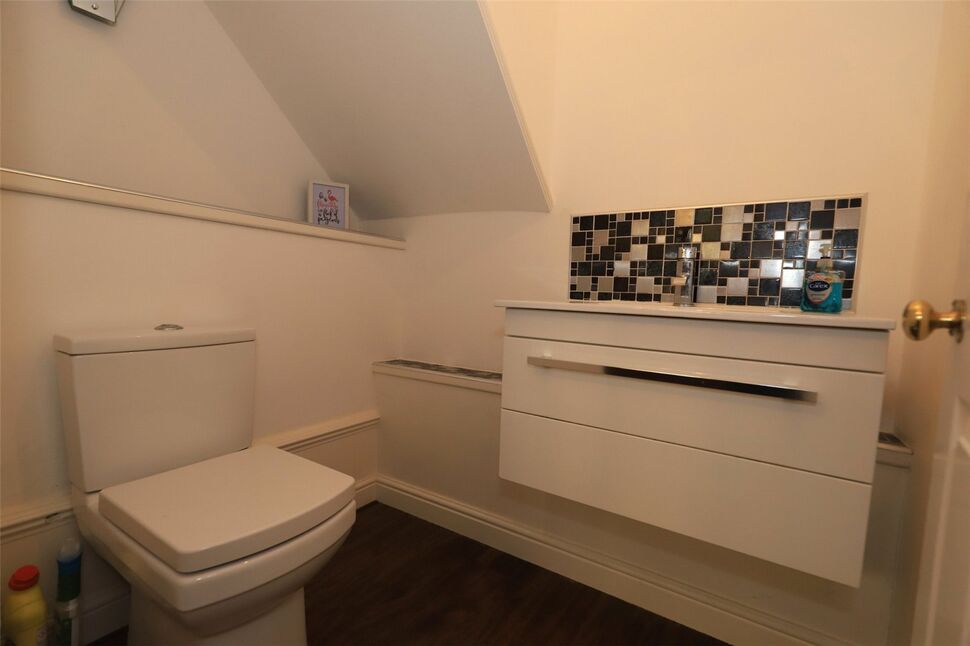 Cloakroom WC