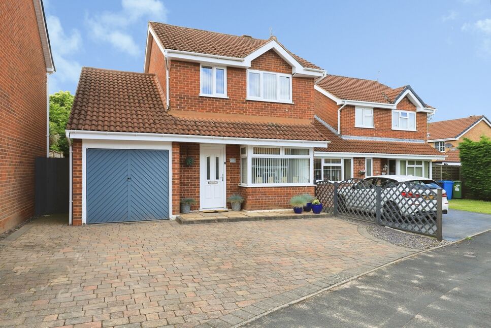 3 bedroom Detached House for sale