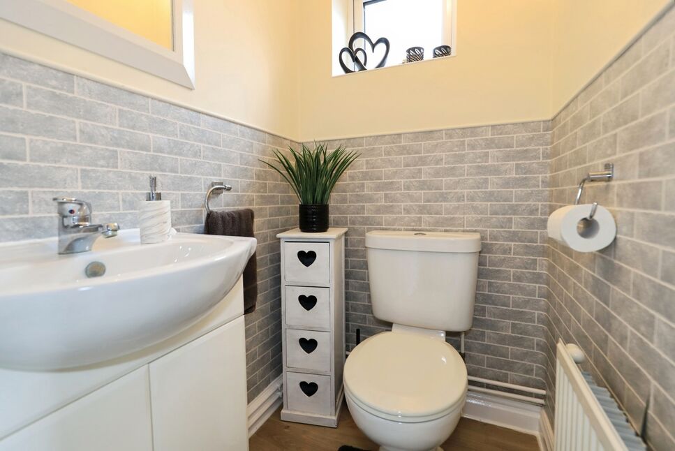 Cloakroom WC
