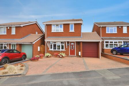 3 bedroom Detached House for sale